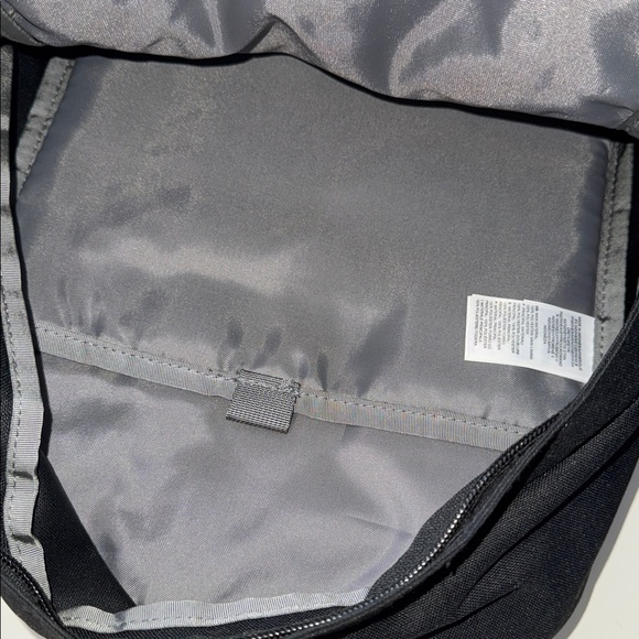 The North Face DayPack - Picture 3 of 10